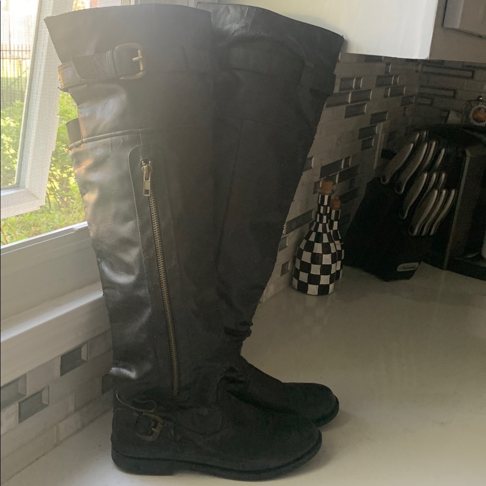 Black Knee-High Boots with Buckle